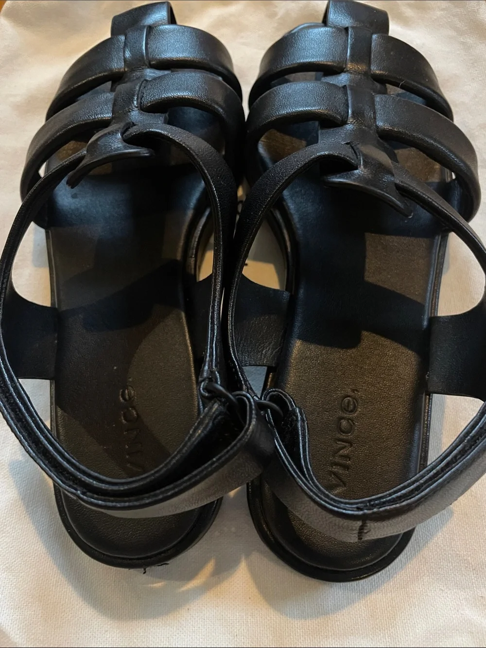 Like New Vince Black Leather Strappy Sandals adjustable strap shoes in pouch 7.5
